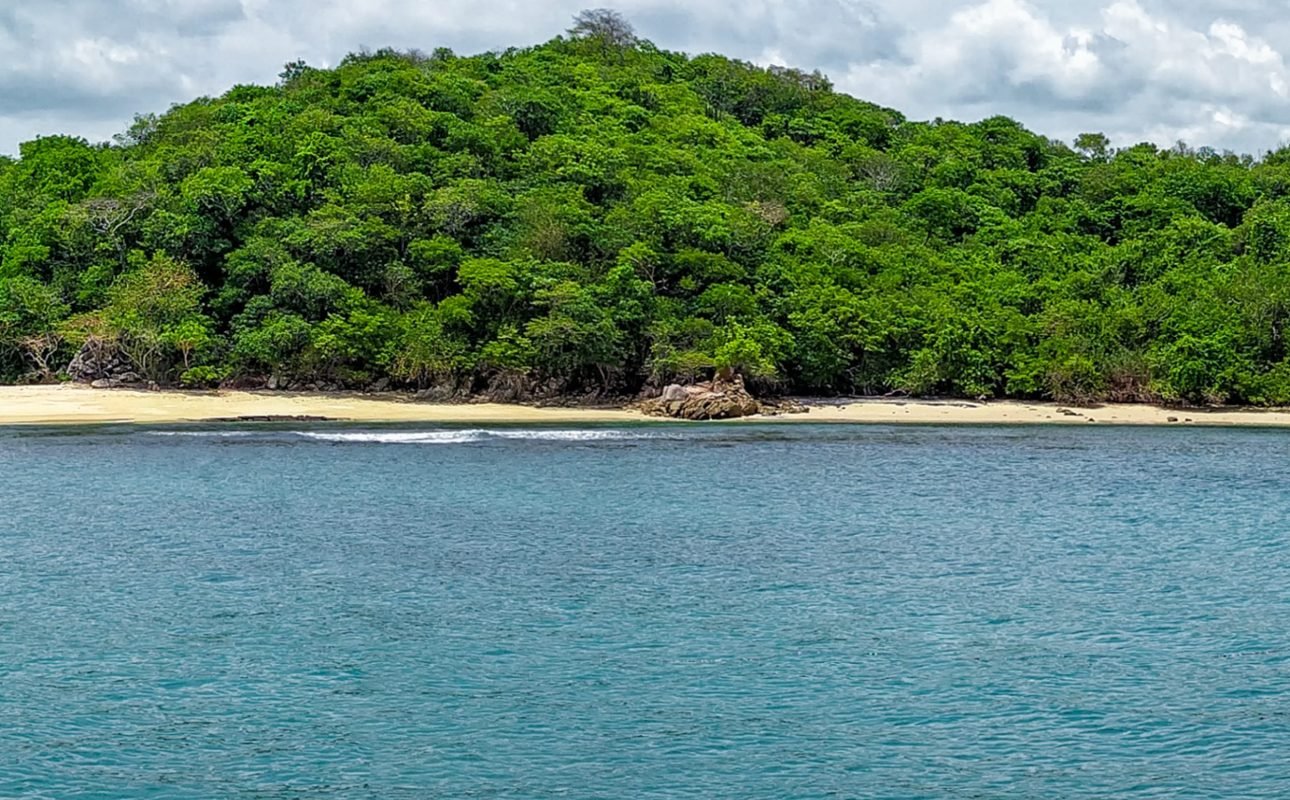 Bahía Riscalillo, Bahías de Huatulco, Oaxaca, México Bahía Riscalillo, Bahías de Huatulco, Oaxaca, México - Huatulco Smile